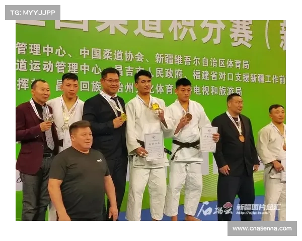 新疆15岁柔道转项选手赛丽汗木四个月训练突破包揽三冠荣誉 新疆15岁柔道转项选手赛丽汗木四个月训练突破包揽三冠荣誉